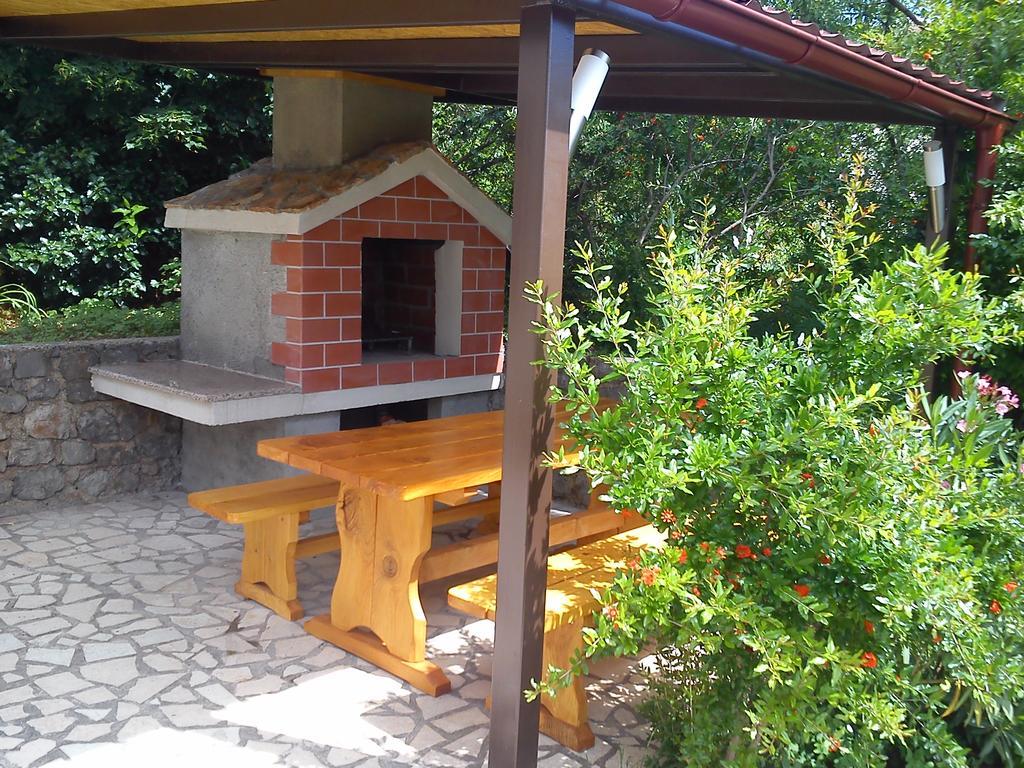 Apartment Tomislav Senj  Luaran gambar